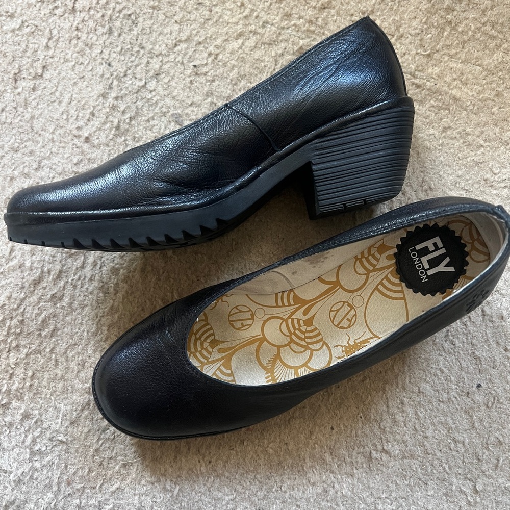 Fly London Walo Pump, Black, 39, Open Box